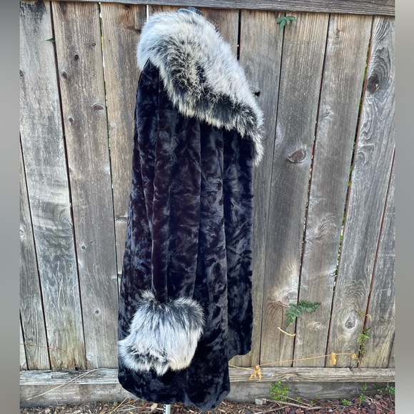 American Vintage Black and Gray Faux Fur Pea Coat - Picture 8 of 16